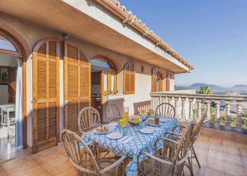 Raiguer Buger Terrace