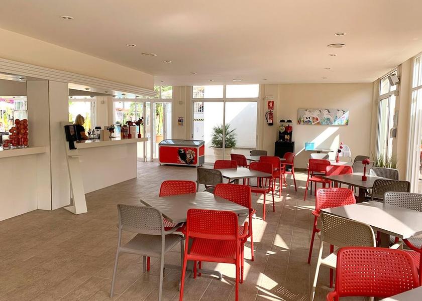 Balearic Islands Sant Llorenc des Cardassar Swim-up bar