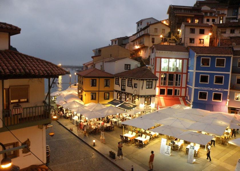 Asturias Cudillero Facade
