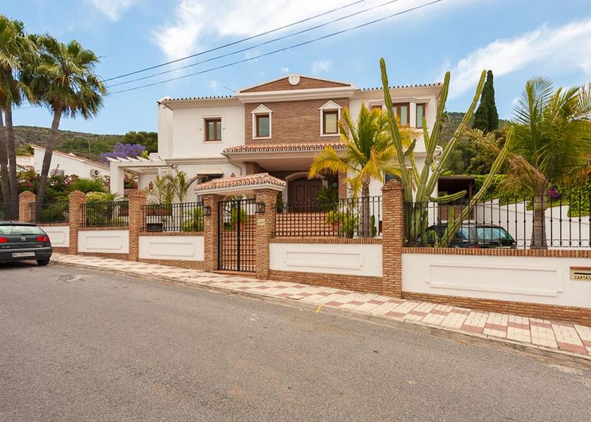 Andalucia Alhaurin de la Torre Exterior Detail