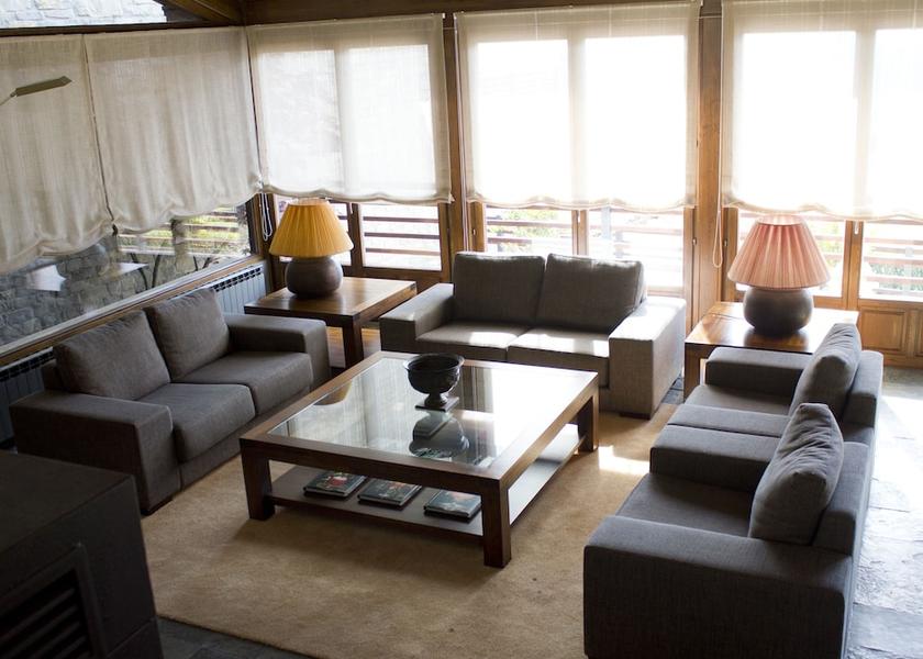 Asturias Llanes Lobby