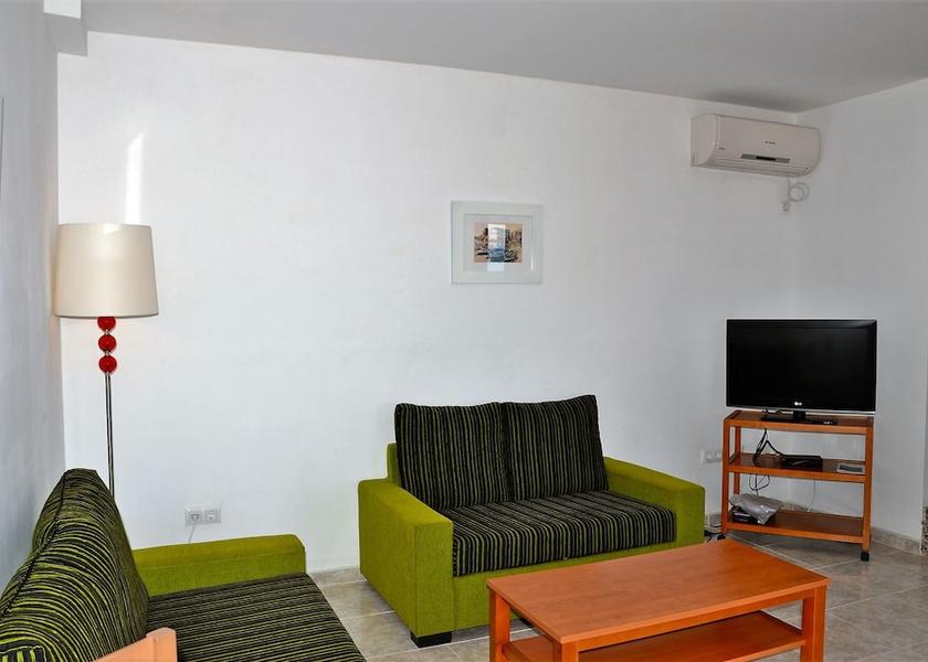 Catalonia Torroella de Montgrí Living Area