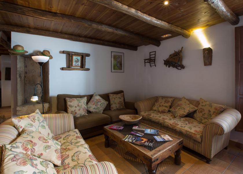 Andalusia Alajar Bar