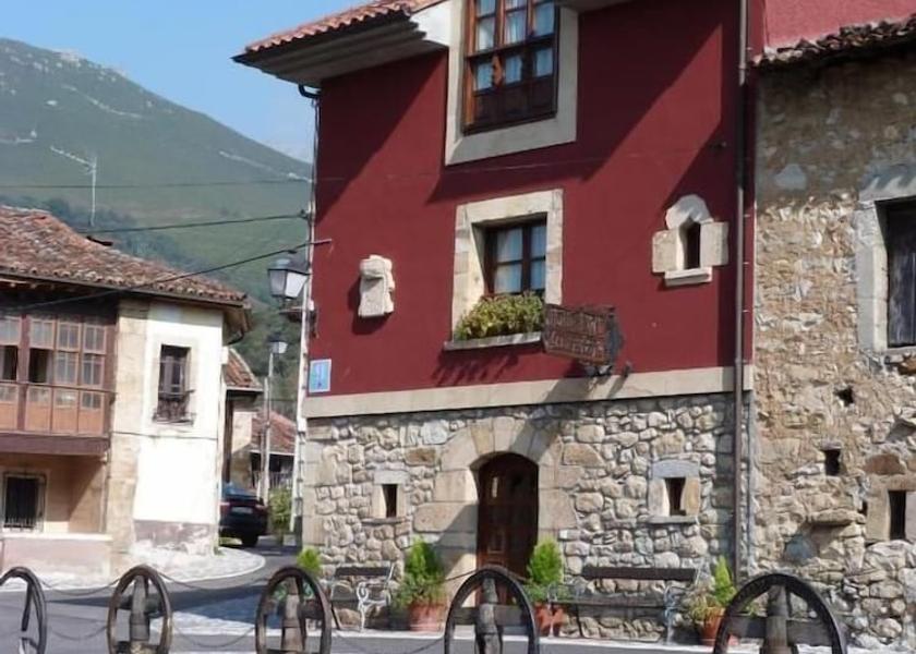 Asturias Cabrales Facade