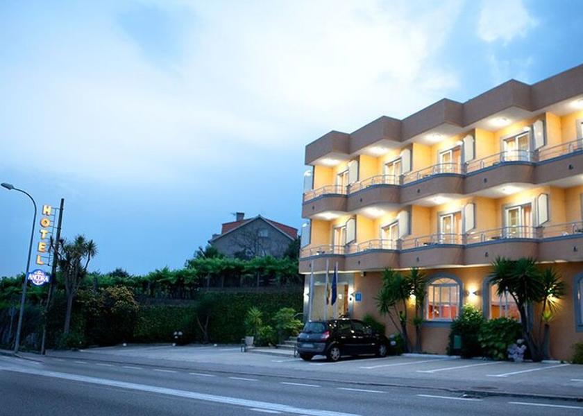 Galicia Sanxenxo Exterior Detail