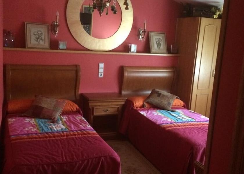 Castile and León Valle De Valdebezana Room