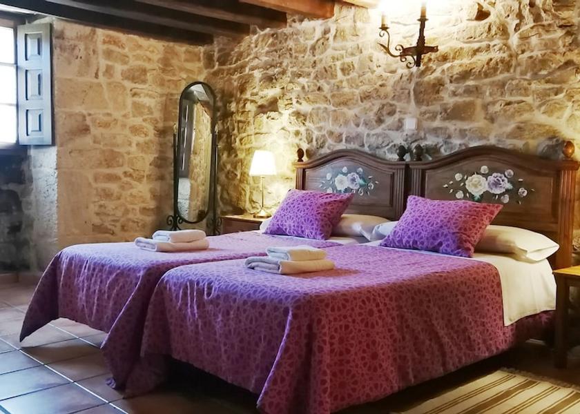 Castile and León Valle De Valdebezana Room