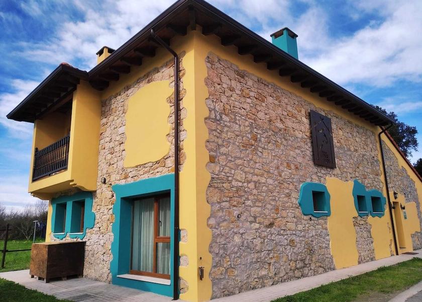 Cantabria Ribamontan al Mar Facade