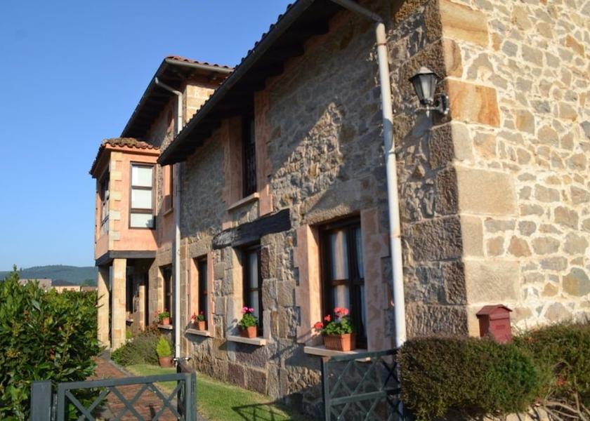 Cantabria Pielagos Exterior Detail