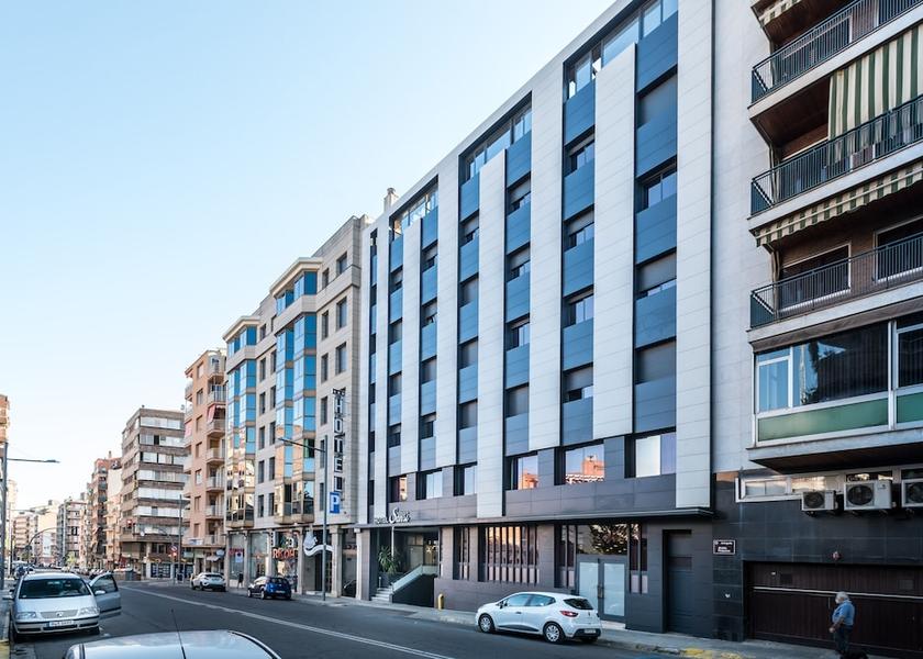 Catalonia Lleida Front of property