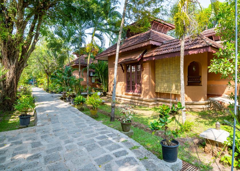 Kerala Alleppey Hotel Exterior