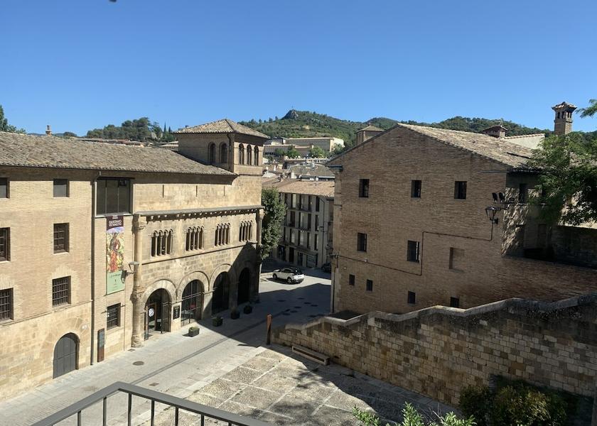 Navarre Estella Exterior Detail