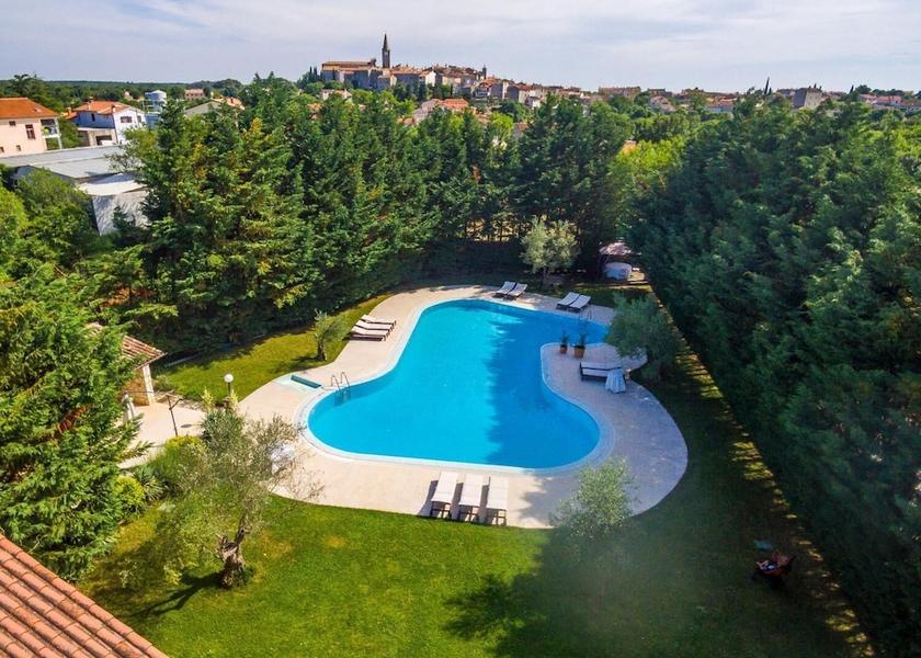 Istria (county) Bale Pool