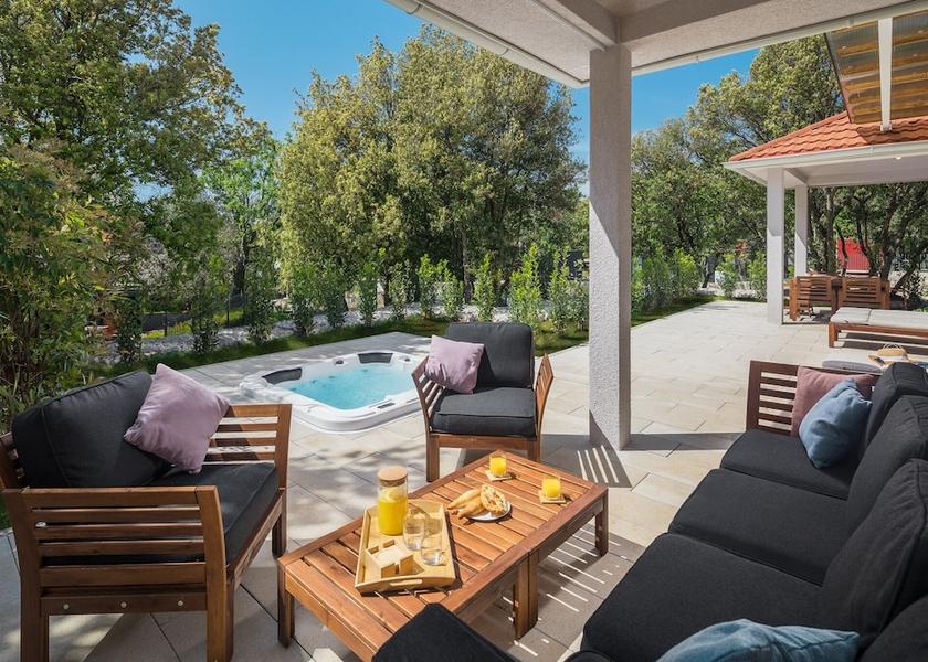 Istria (county) Bale Facade