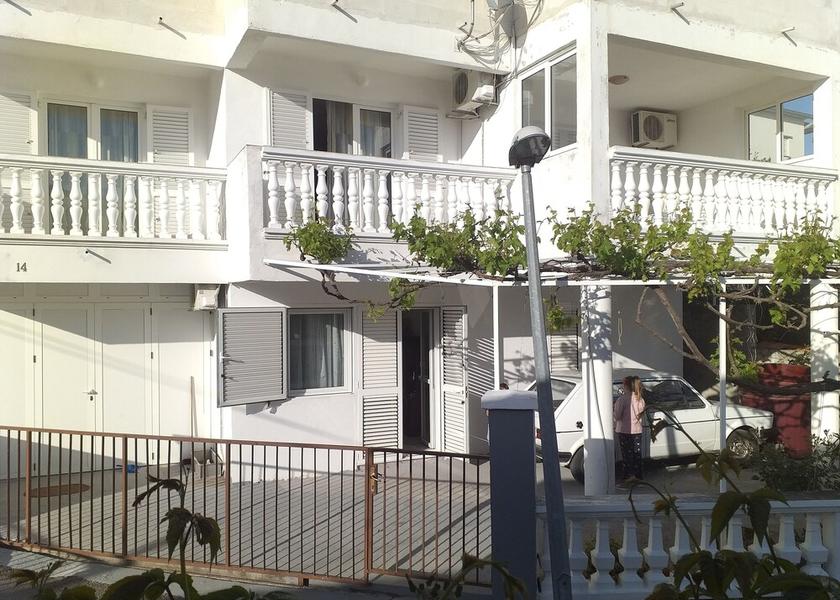 Sibenik-Knin Tribunj Facade