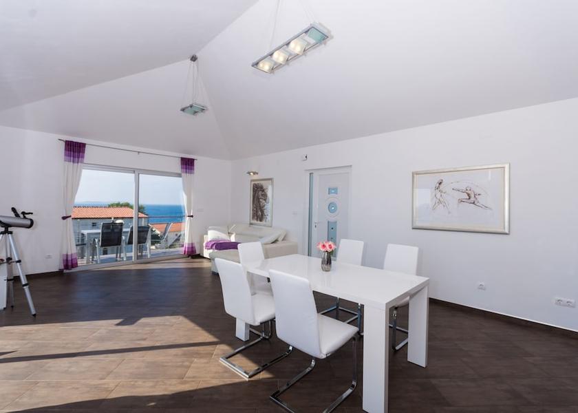 Sibenik-Knin Tribunj Dining Area