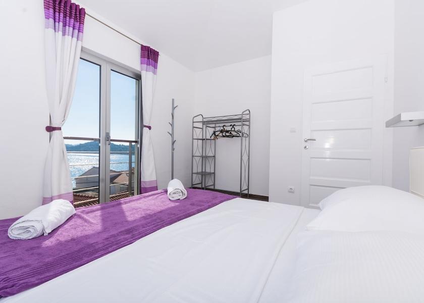 Sibenik-Knin Tribunj Room