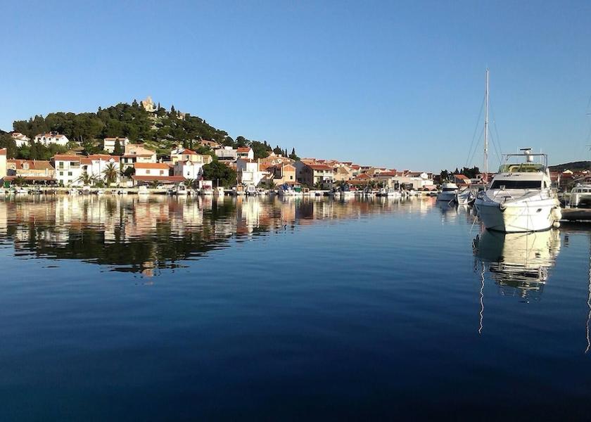Sibenik-Knin Tribunj Beach