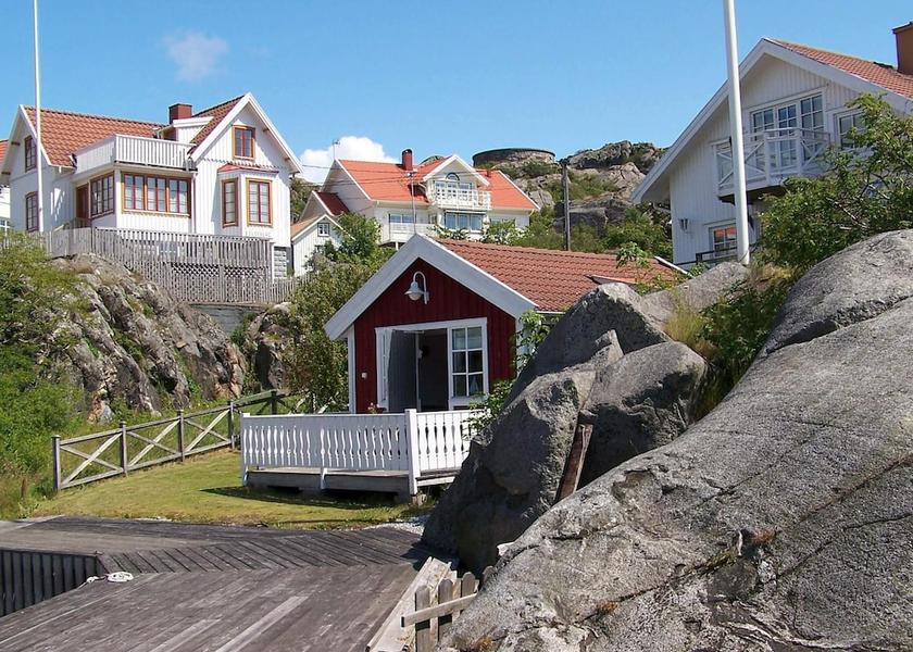 Västra Götaland County Roennaeng Exterior Detail