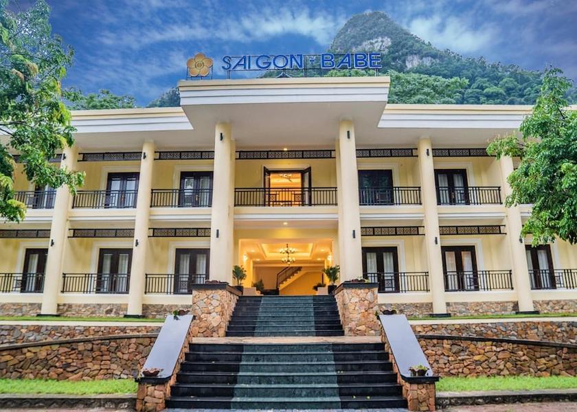 Bac Can Ba Be Exterior Detail