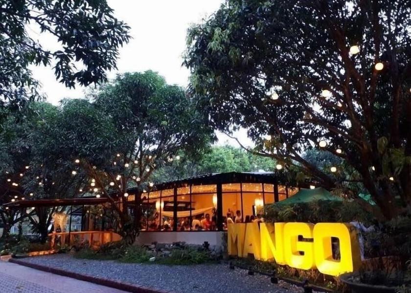  San Narciso Exterior Detail