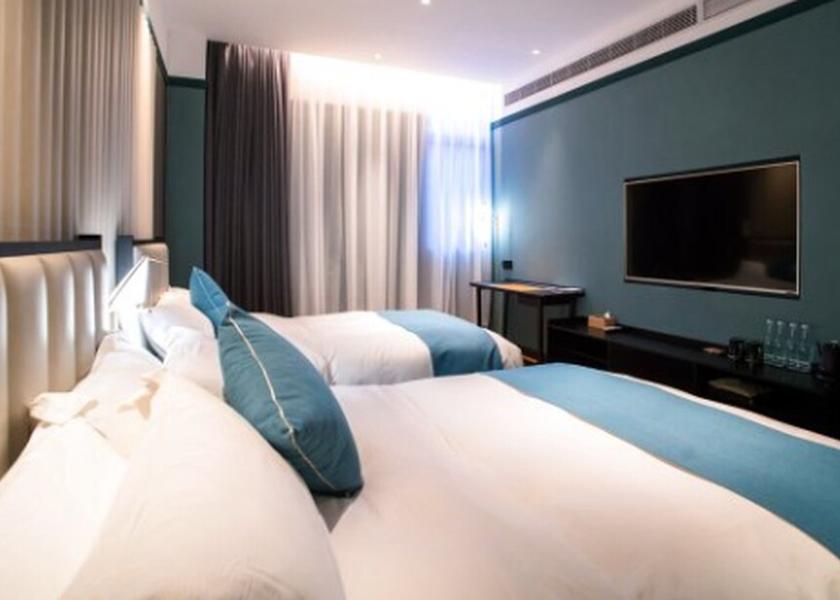 Guangdong Chaozhou Room