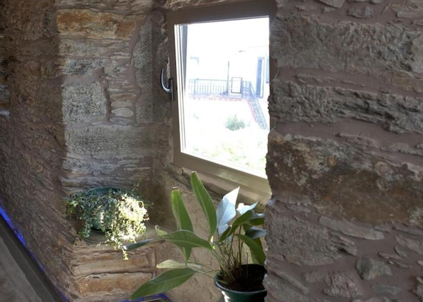 Galicia O Pino Interior Entrance