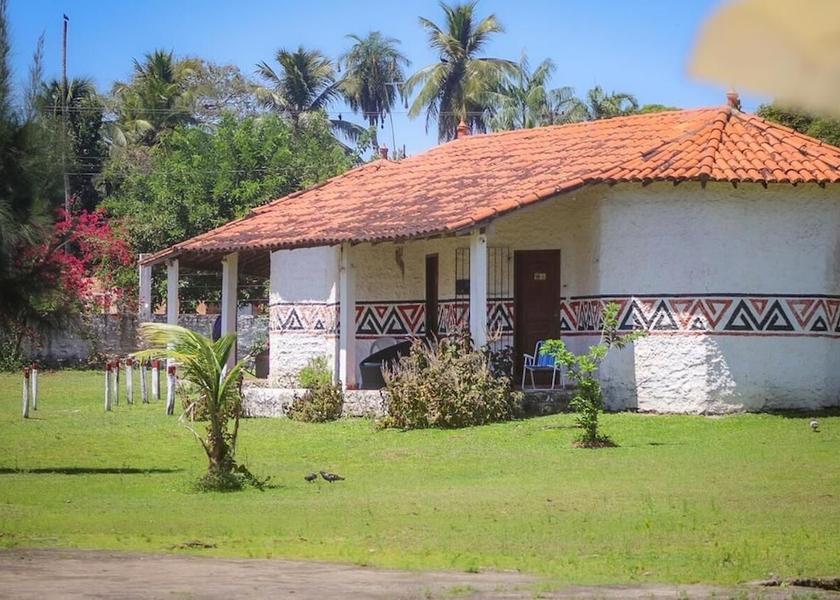 Para (state) Soure Exterior Detail