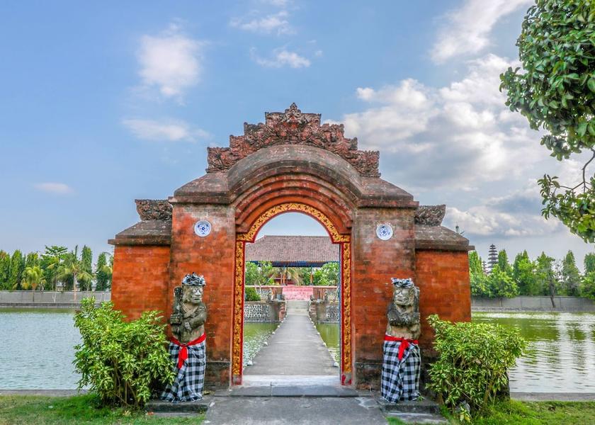 West Nusa Tenggara Mataram Exterior Detail