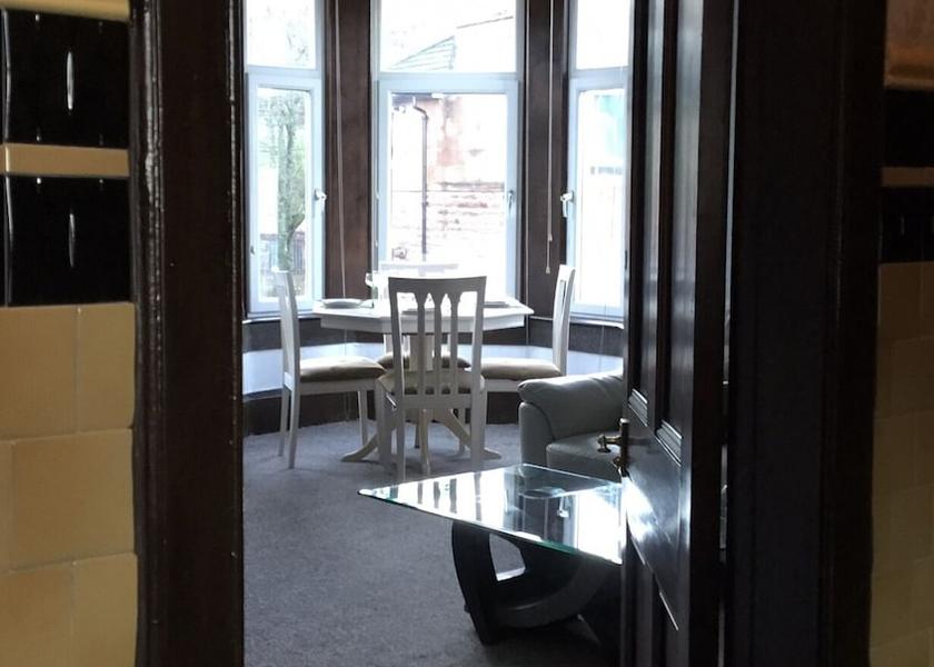 Scotland Port Glasgow Living Area