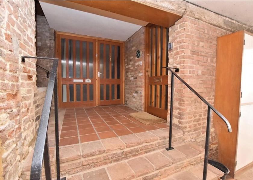 England King's Lynn Entrance