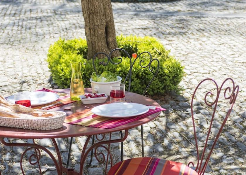 Bourgogne-Franche-Comte Montagny-les-Beaune Exterior Detail