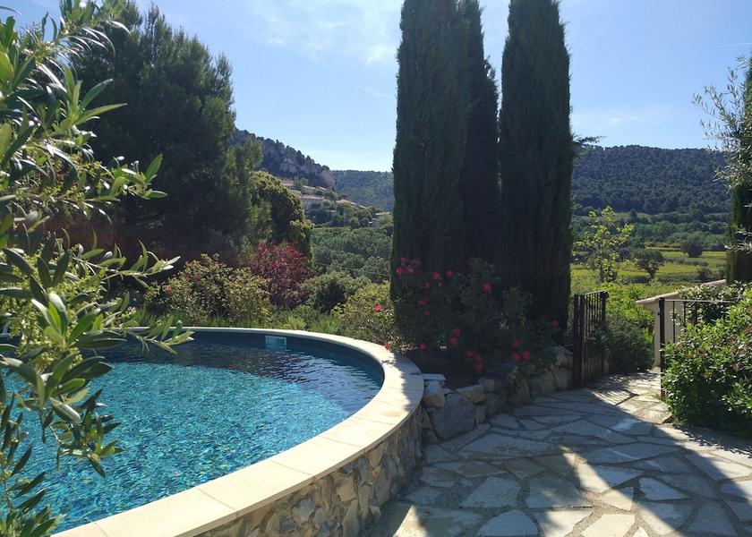 Provence - Alpes - Cote d'Azur Seguret Exterior Detail