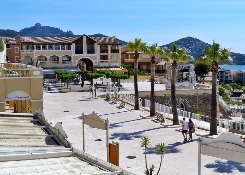 Provence - Alpes - Cote d'Azur Saint-Raphael Exterior Detail