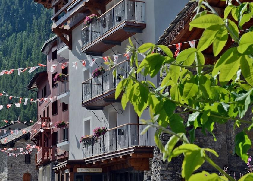 Auvergne-Rhone-Alpes Val-d'Isere Facade