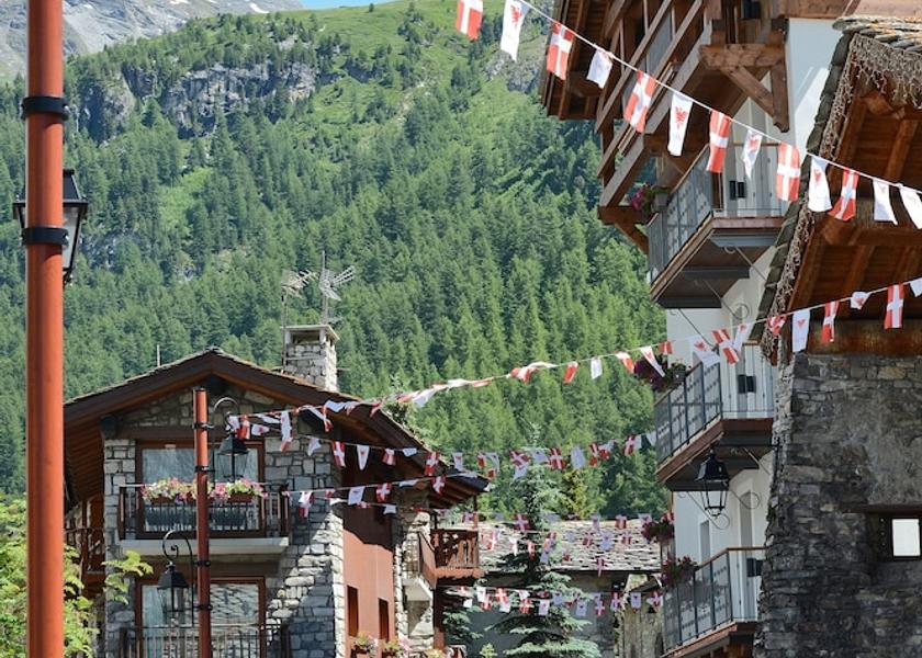 Auvergne-Rhone-Alpes Val-d'Isere Facade