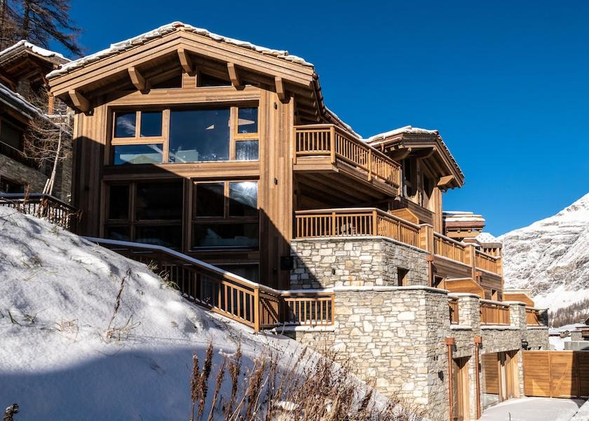 Auvergne-Rhone-Alpes Val-d'Isere Exterior Detail