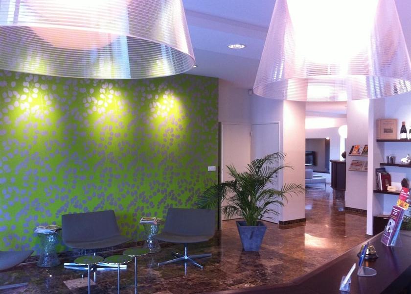 Auvergne-Rhone-Alpes Tournon-sur-Rhone Lobby