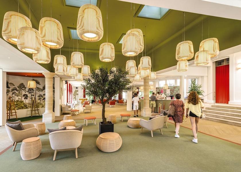 Provence - Alpes - Cote d'Azur L'Isle-sur-la-Sorgue Lobby