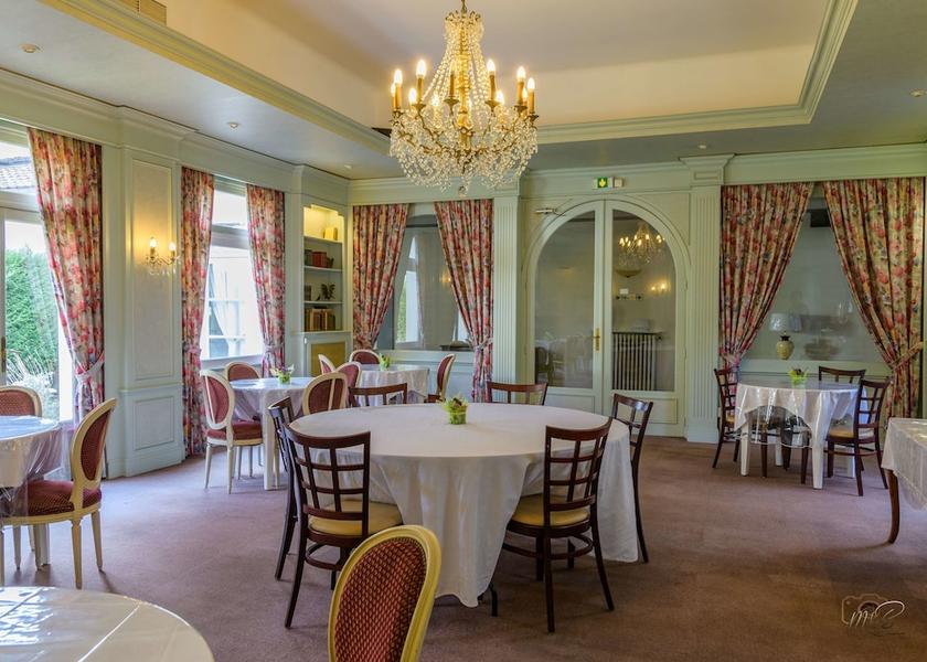 Grand Est Vitry-le-Francois Dining Area