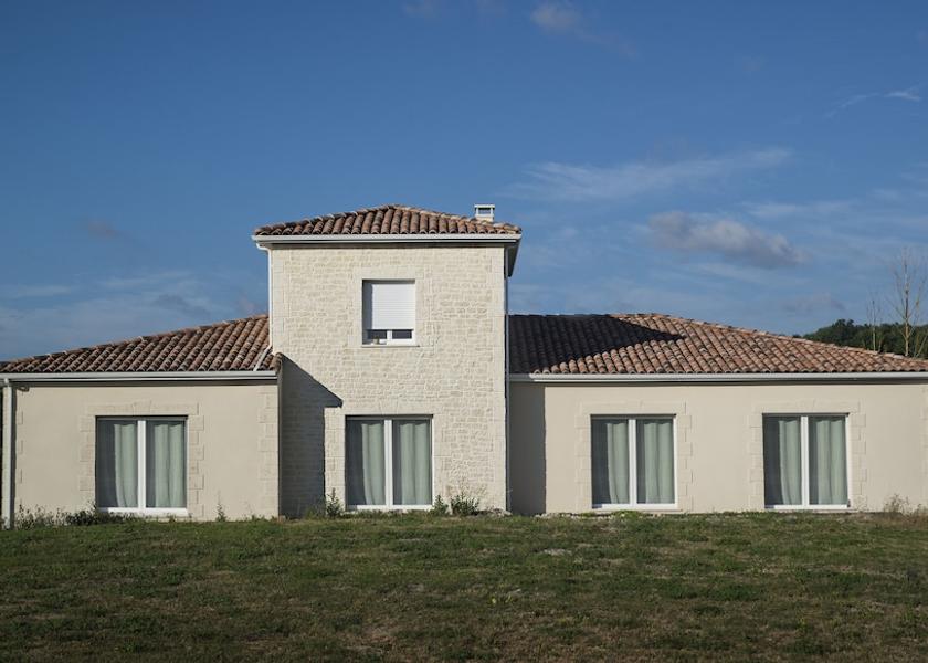 Nouvelle-Aquitaine Leoville Facade