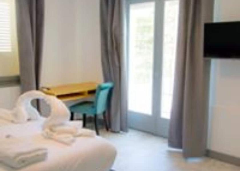 Auvergne-Rhone-Alpes Romans-sur-Isere Room
