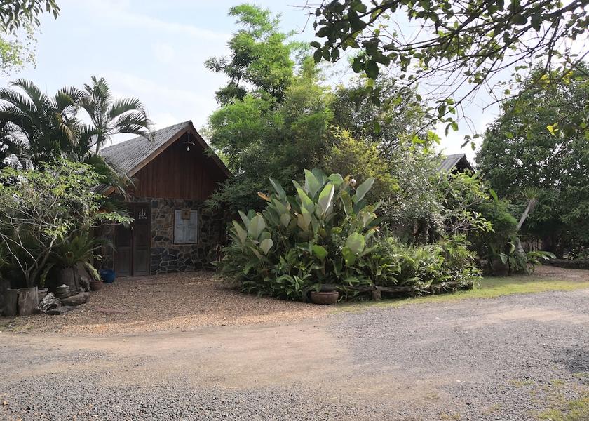 Ubon Ratchathani Province Warin Chamrap Property Grounds
