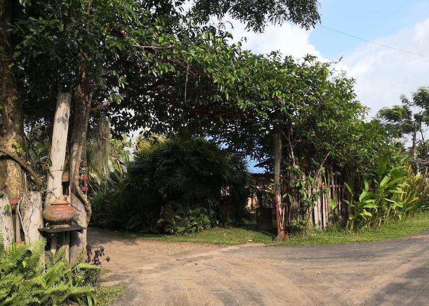 Ubon Ratchathani Province Warin Chamrap Property Grounds