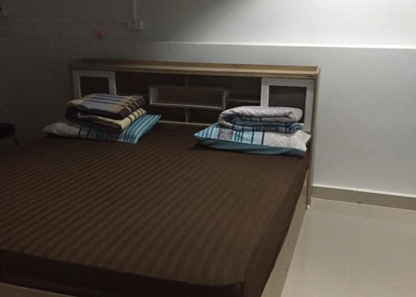Ratchaburi Province Photharam Room
