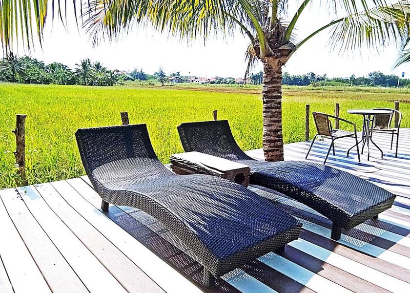 Chiang Mai Province San Pa Thong Exterior Detail