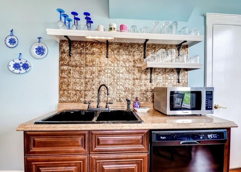 New York Astoria Interior Entrance