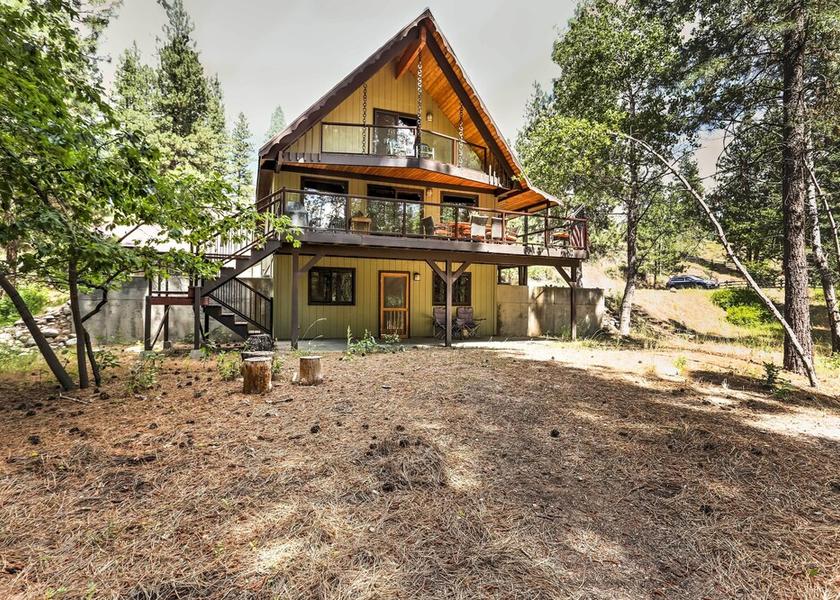 Washington Winthrop Interior Entrance