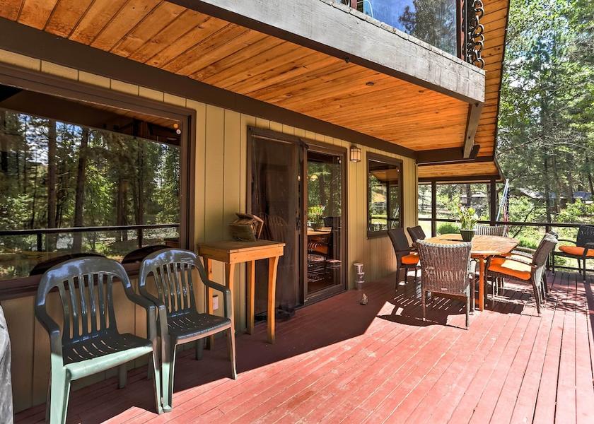 Washington Winthrop Interior Entrance