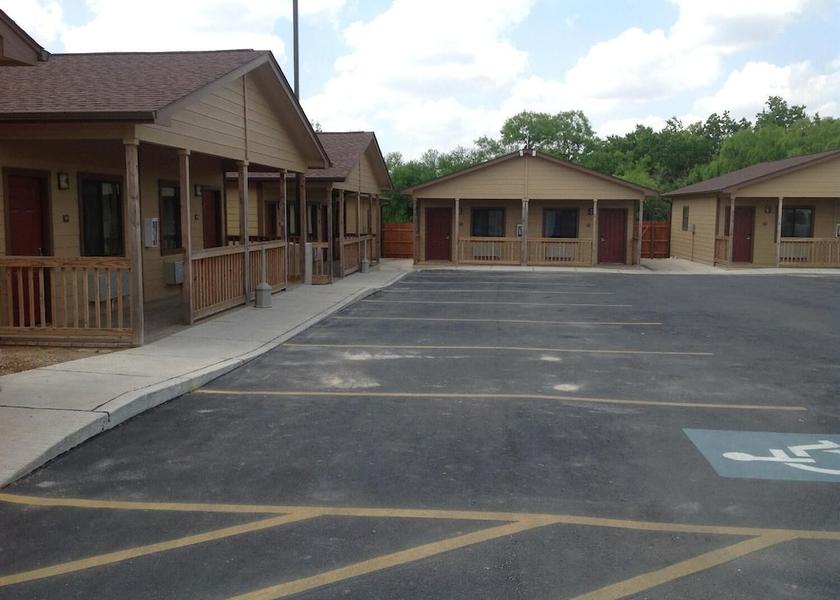 Texas Gonzales Parking